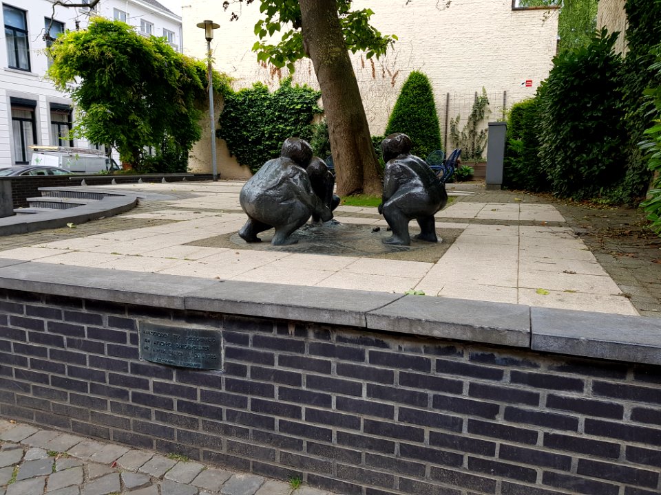 Maastricht-Huivende kinder (1)