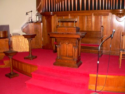 Madison, Nebraska First Presbyterian pulpit 1