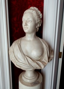 Madame de Pompadour, sculptor unknown, France, 1800-1900 - Waddesdon Manor - Buckinghamshire, England - DSC07728