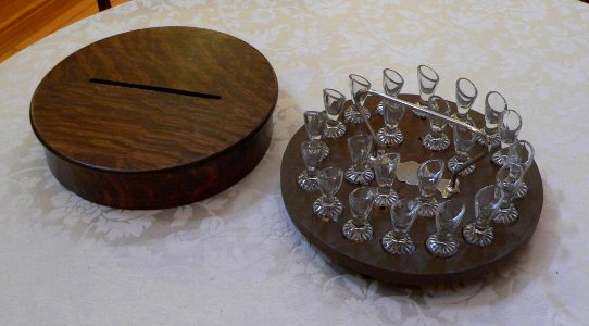 Madison, Nebraska First Presbyterian Communion set 1