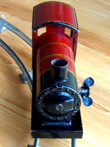 Made in Germany Tin clockwork toy train from around 1900 pic-001 2591x3456