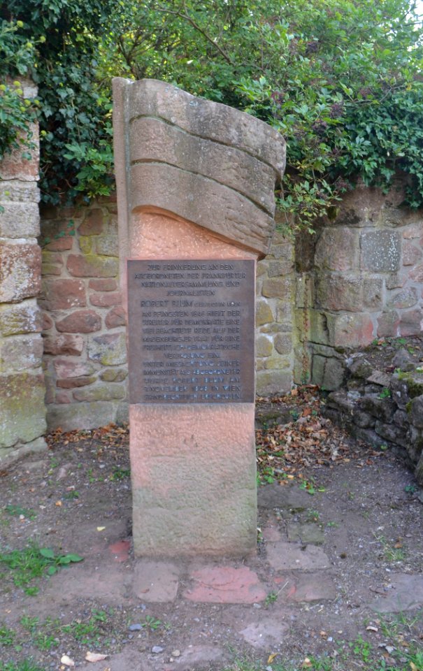 Madenburg, Denkmal Robert Blum