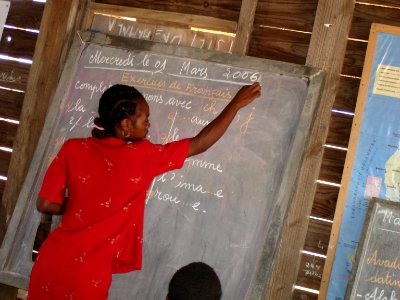 MADAGASCAR ECOLE ANKALIKA photo