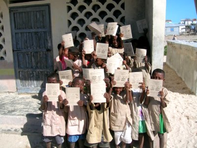 MADAGASCAR SOLIDARITE LAIQUE DON DE CAHIERS (5)