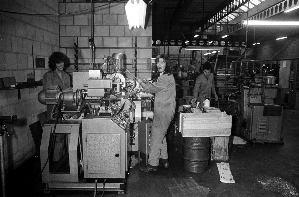 Machines worden gedemonteerd, Bestanddeelnr 926-9249