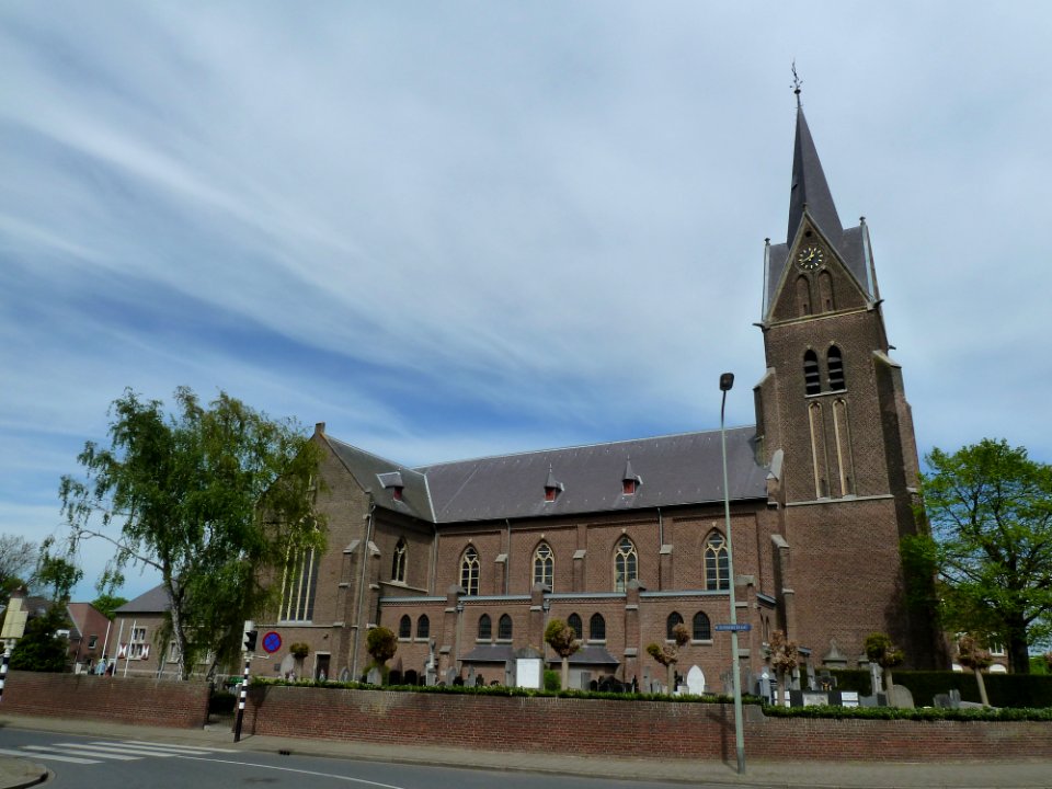 Maastricht-Amby-Sint-Walburgakerk (1)