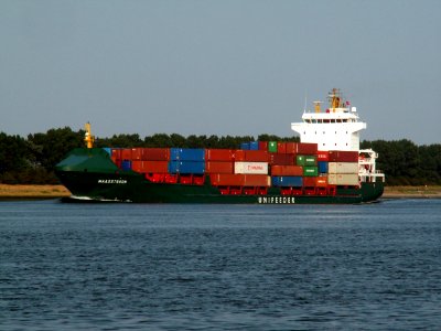 Maasstroom IMO 9302243 leaving Port of Rotterdam 25-Jul-2006