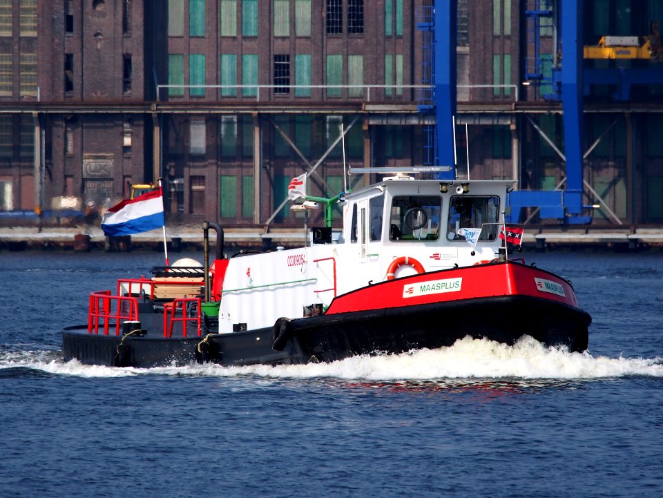 Maasplus, ENI 02309054, Noordzeekanaal, Port of Amsterdam, pic1