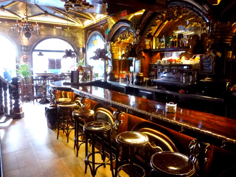 Madrid - Carrera de San Jerónimo, Restaurante La Catedral 05