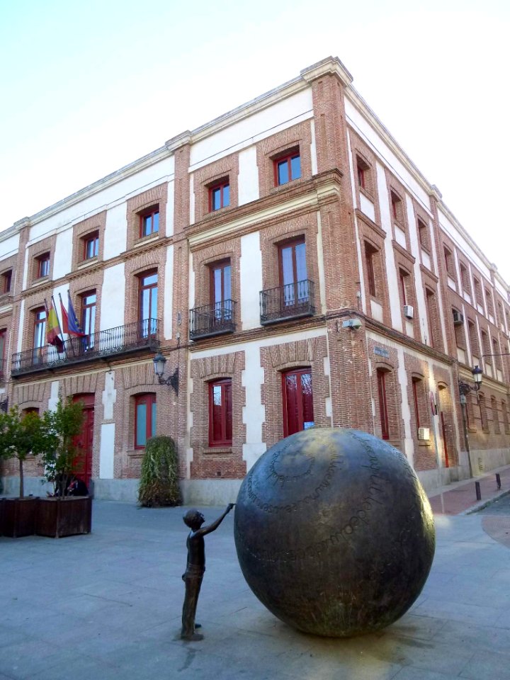 Madrid - Carabanchel - Junta Municipal del Distrito de Carabanchel (antiguo Ayuntamiento) 2