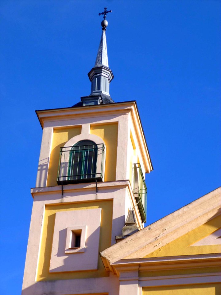 Madrid - Carabanchel - Iglesia de la Comunidad del Santo Ángel de la Guarda 3