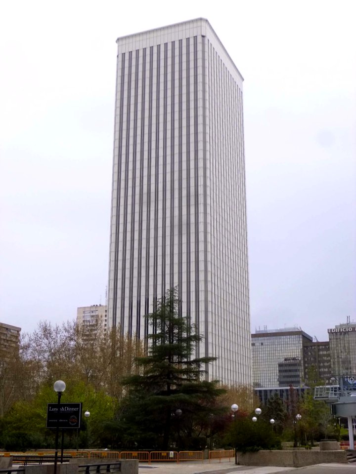 Madrid - AZCA. Torre Picasso 11