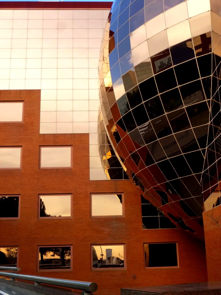 Madrid - Campo de las Naciones, Edificios Esferas Gemelas 10