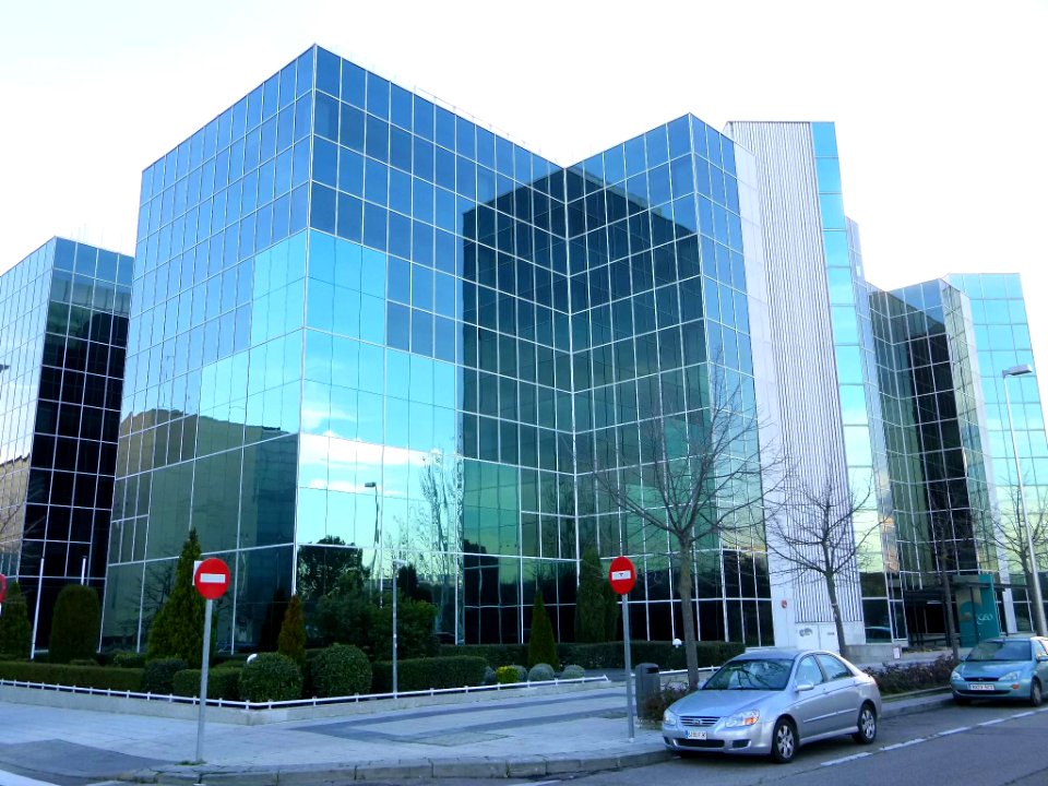 Madrid - Campo de las Naciones, Avenida del Partenón 4-6 (Edificio Egeo) 1