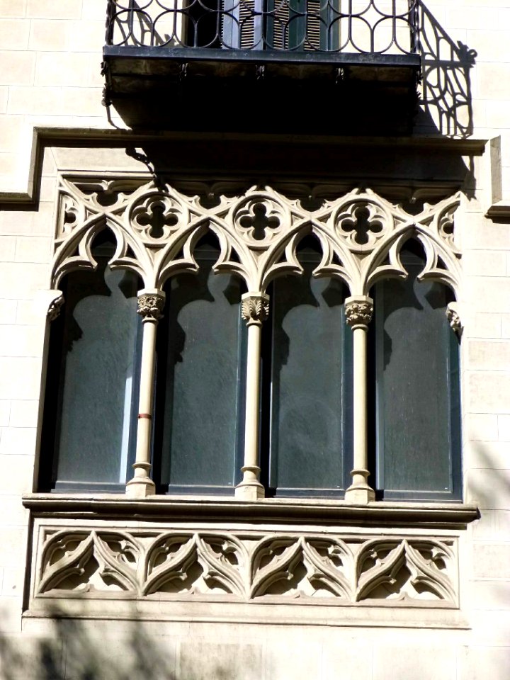 Madrid - Calle General Arrando, Casa Ayala 5