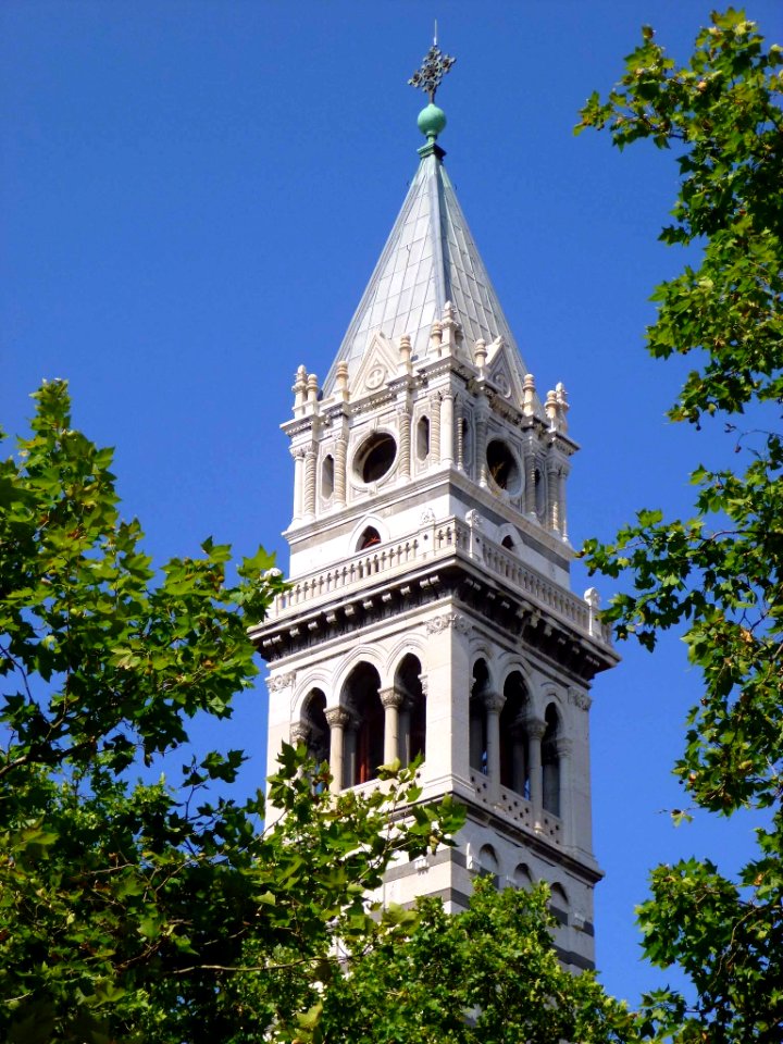 Madrid - Campanil del Colegio Virgen de Atocha 03