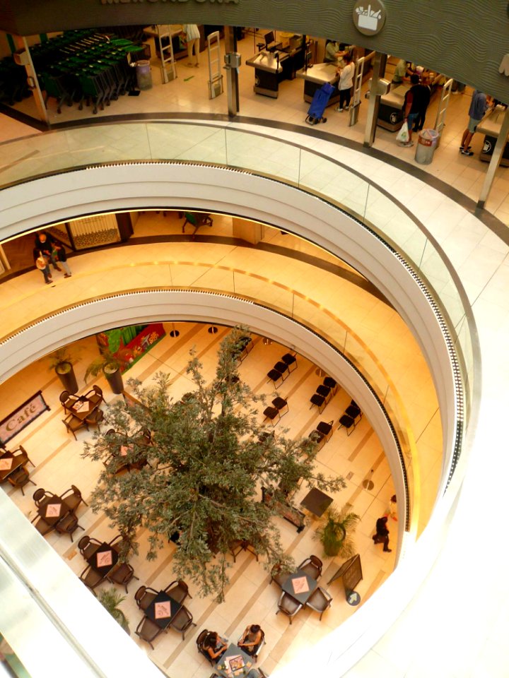 Madrid - Centro Comercial ABC Serrano, interior 12