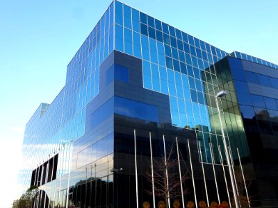 Madrid - Campo de las Naciones, Avenida del Partenón 12-14 (Edificio Cepsa) 1
