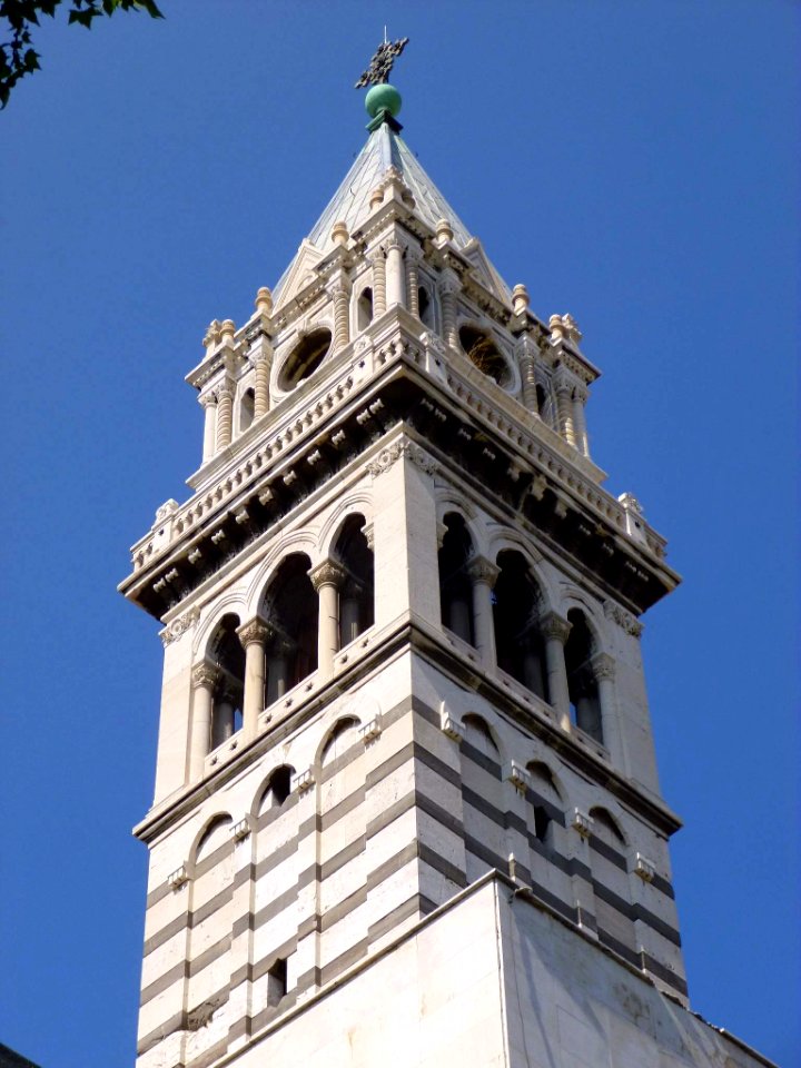 Madrid - Campanil del Colegio Virgen de Atocha 02