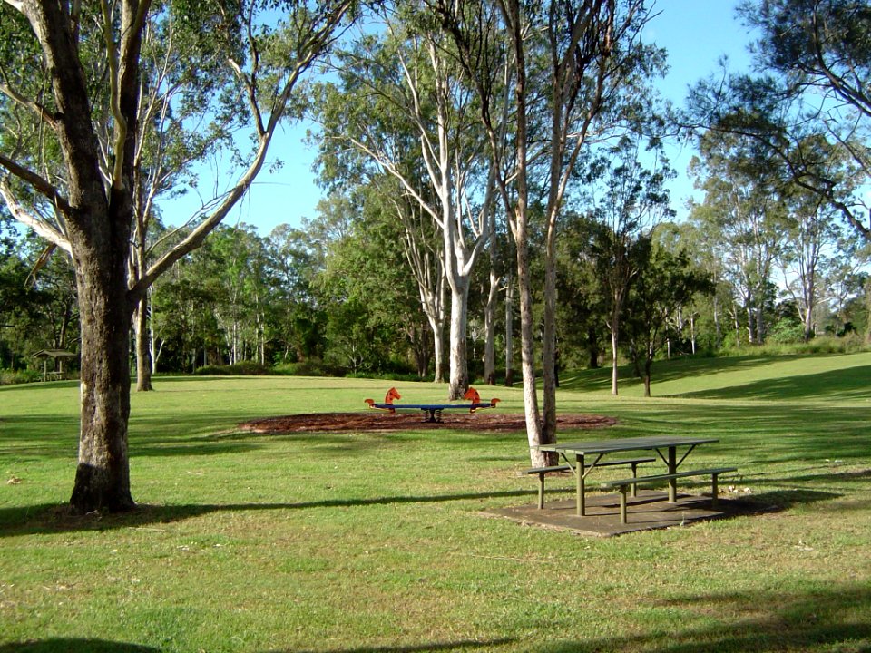 Maclean Park South Maclean