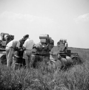 Machines, werktuigen, arbeiders, Bestanddeelnr 250-8425
