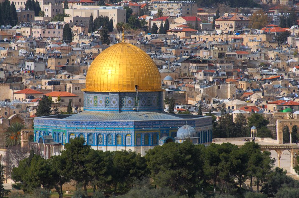 Temple mount dome golden dome