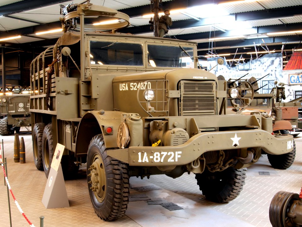 Mack NO-6, 6x6 truck with 155mm houwitser, Overloon