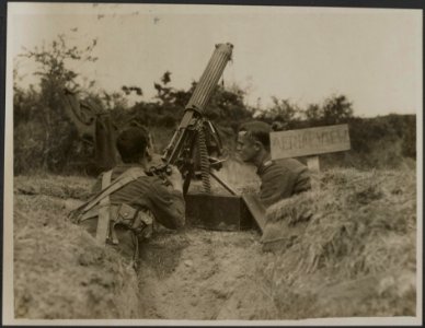Machine gun as an archie anti-aircraft fire, Bestanddeelnr 158-2467