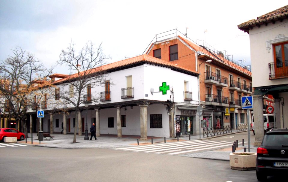 Madrid - Barajas, Plaza de los Hermanos Falcó y Álvarez de Toledo 05