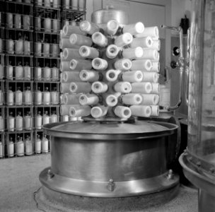 Machine met de bijnaam stekelvarken om bevroren moedermelk mee te verdampen, Bestanddeelnr 254-2520