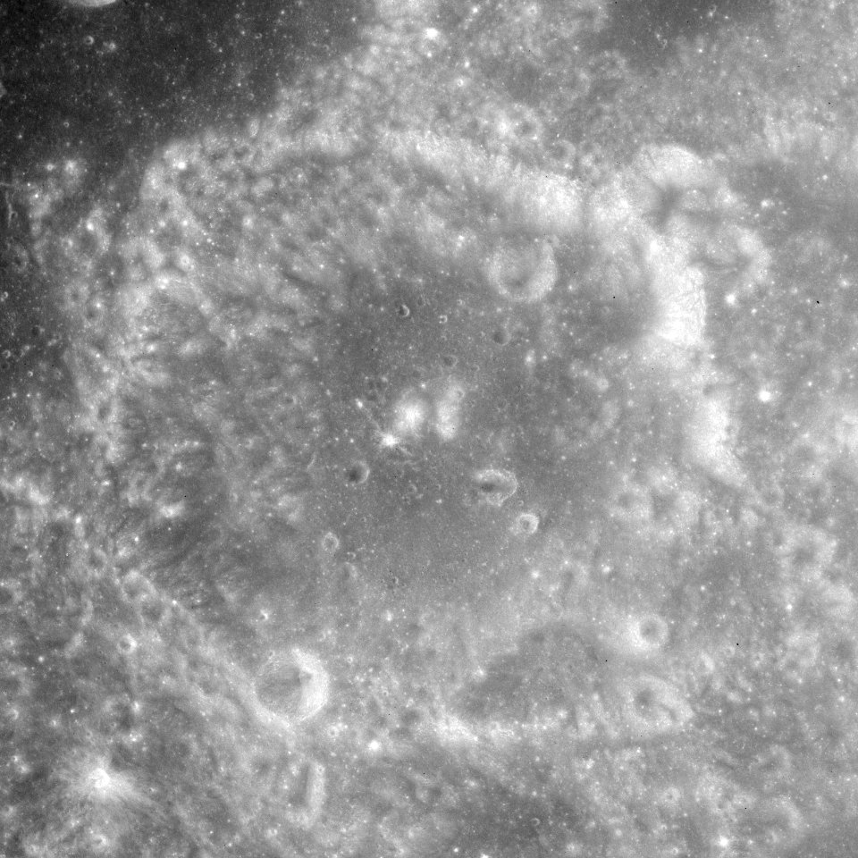 Maclaurin crater AS15-M-1899