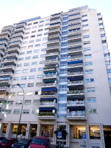 Madrid - bloques de viviendas en el Barrio de San Pascual, Distrito de Ciudad Lineal 4