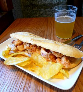 Madrid - Bocata calamares y caña en la Plaza de Canalejas