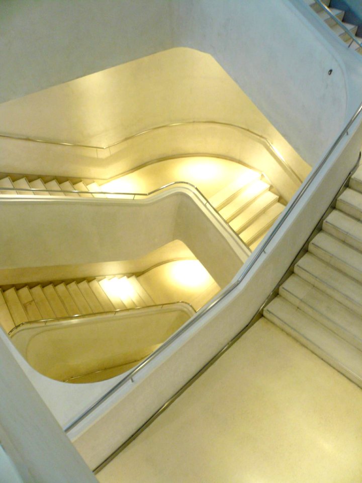 Madrid - CaixaForum, escalera 06