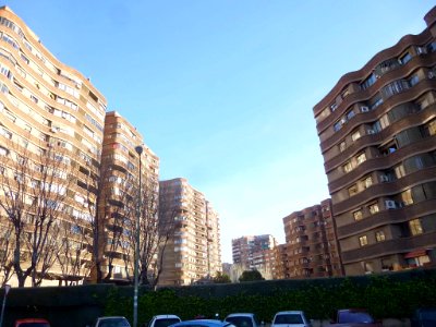 Madrid - bloques de viviendas en el Barrio de San Pascual, Distrito de Ciudad Lineal 1