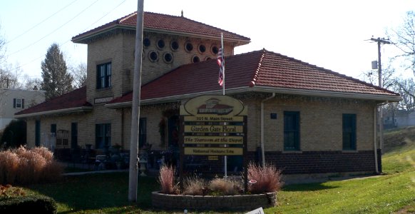Mackinaw, Illinois depot from NW 1