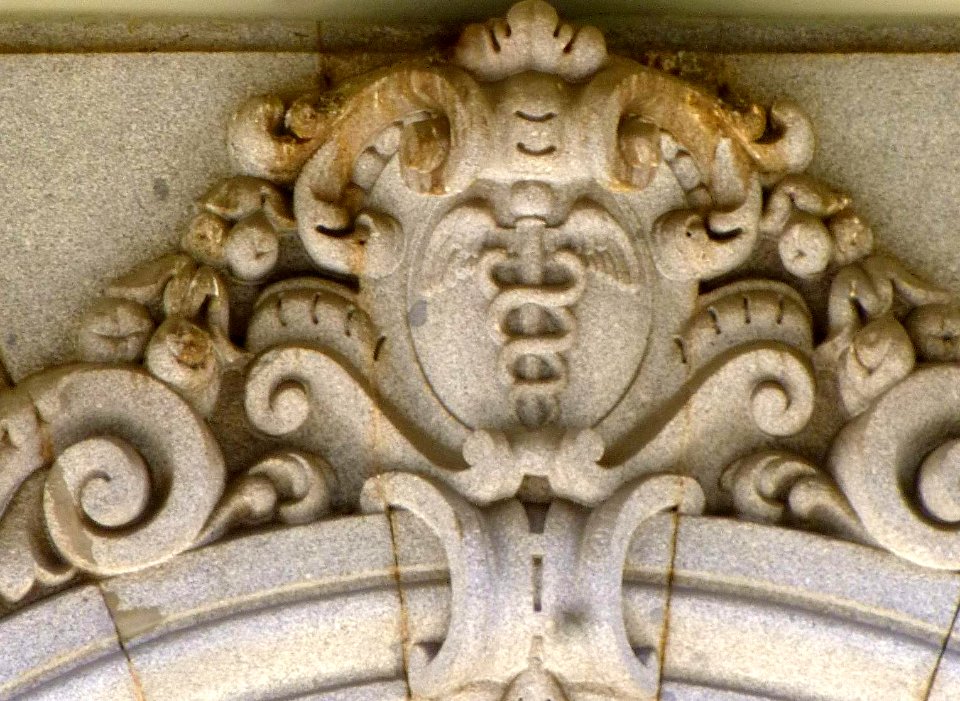 Madrid - Caduceo de Hermes en Gran Vía