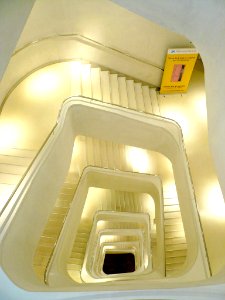 Madrid - CaixaForum, escalera 05