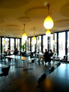 Madrid - CaixaForum, cafetería 2