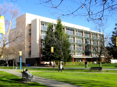 MacQuarrie Hall (San José State University) - DSC03943