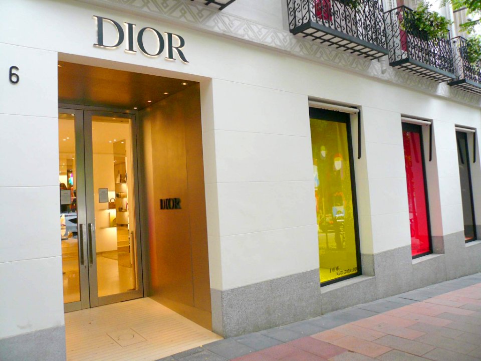 Madrid - Boutique de Dior (Calle de José Ortega y Gasset 6) 1