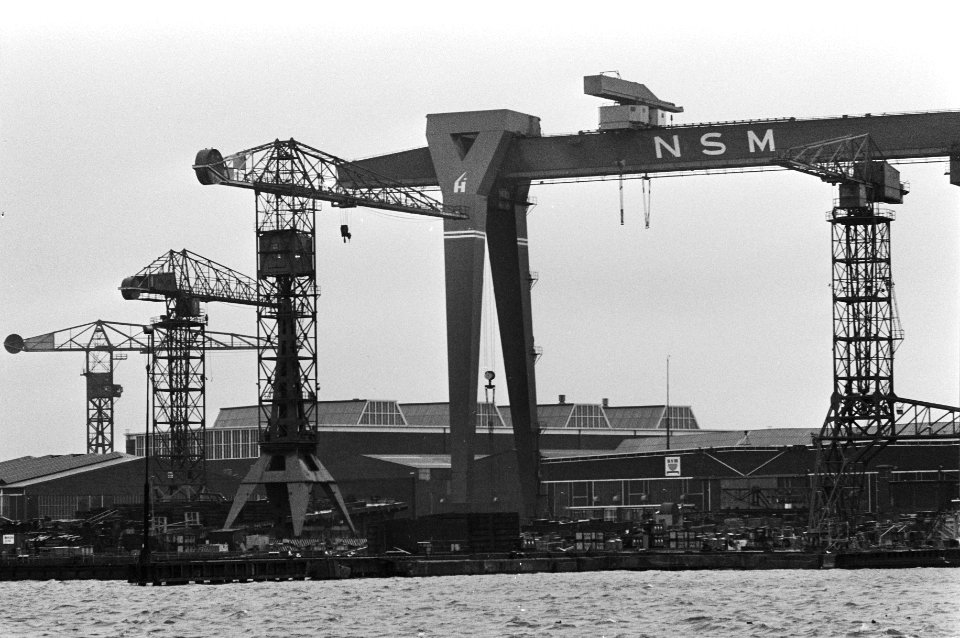 Men probeert het voorstbestaan van Amsterdamse scheepsnieuwbouwwerf NSM aan het , Bestanddeelnr 931-2579