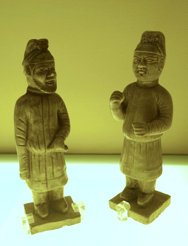 Men leading a horse, China, from a tomb in Fuma, Wanzhou, Chongqing, Tang dynasty, 618-907 AD, green-glazed ceramic - Sichuan Provincial Museum - Chengdu, China - DSC04155