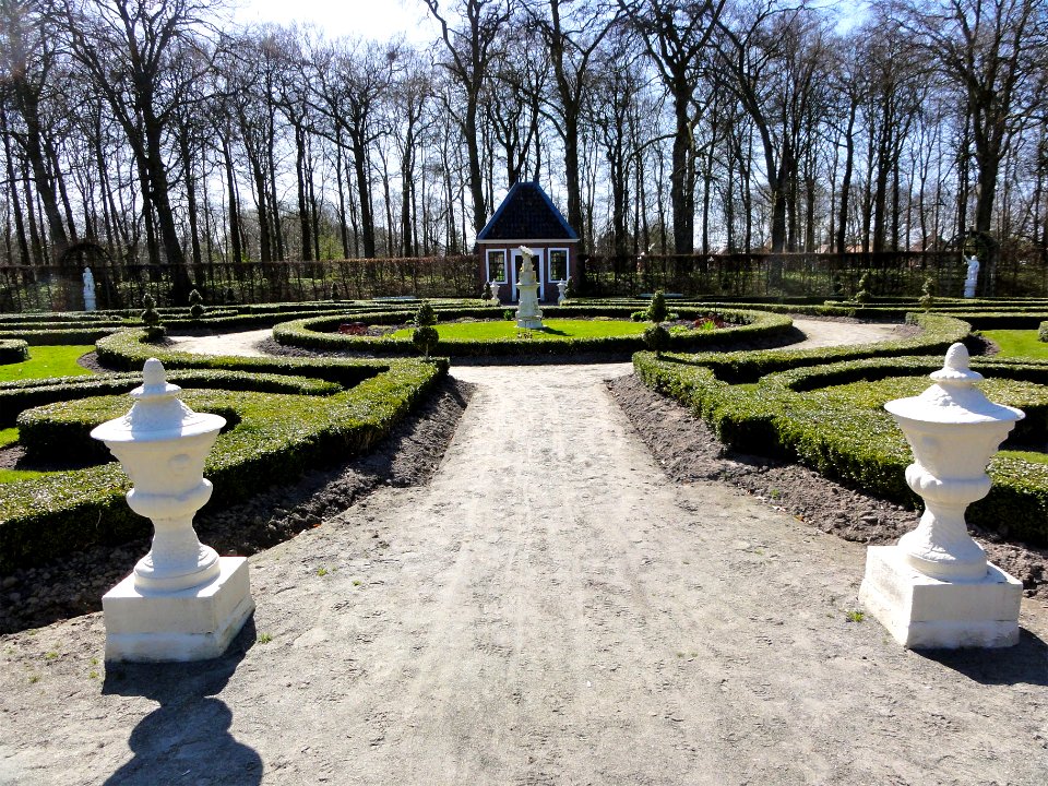 Menkemaborg vazen theehuis