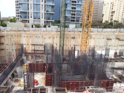 Menora-Mivtakhim-April-2014 construction