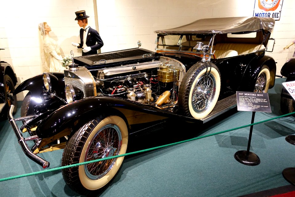 Mercedes Benz four-place Sports Tourer-Model, 1927, made by Daimler-Benz, Stuttgart, Germany, 220 HP, 6 cylinder, gasoline engine - Luray Caverns Car and Carriage Museum - Luray, Virginia - DSC01325