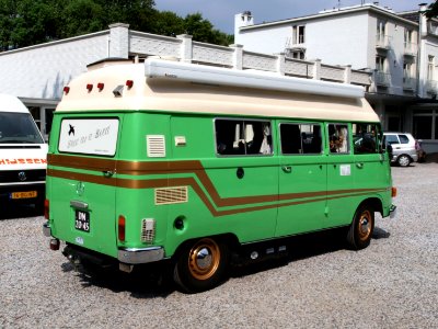 Mercedes 306D van pic3