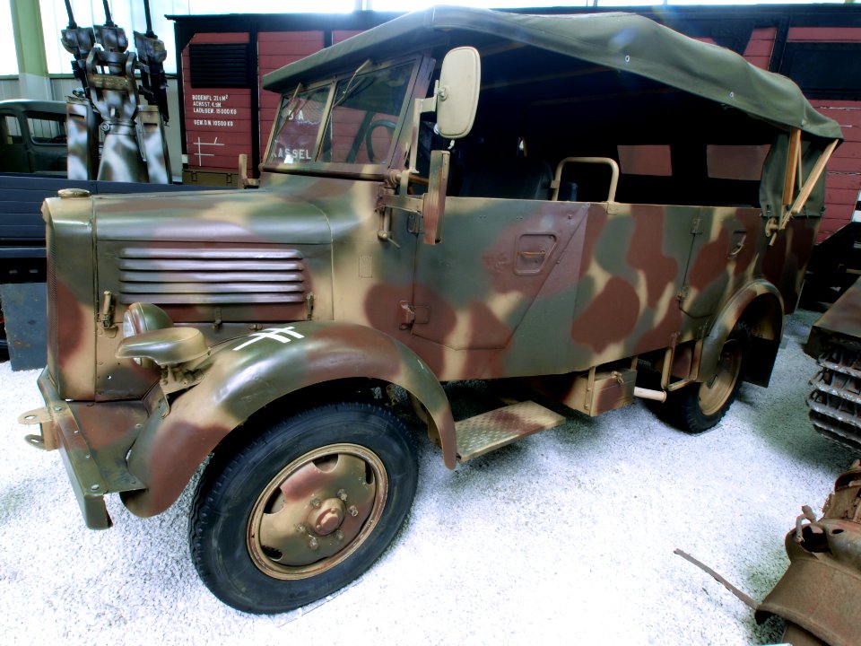 Mercedes Benz L 1500 A pic3