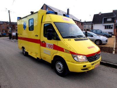 Mercedes 316 CDI Ambulance of Rochefort pic2