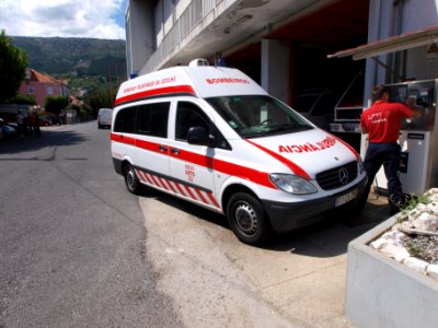 Mercedes ambulance, Bombeiros Covilhã, Unit 0501 ABTD 22